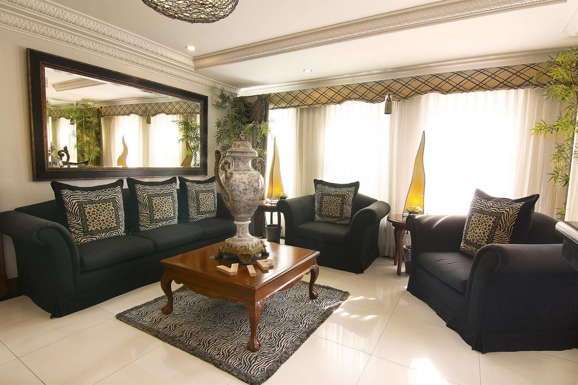 Vip Suite Hotel Makati City Exterior photo